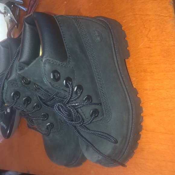 Timberland kid’s boots - Picture 2 of 4